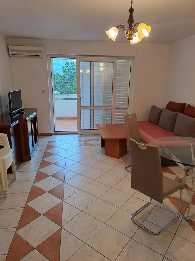 Apartment Apartman Zarok Baska