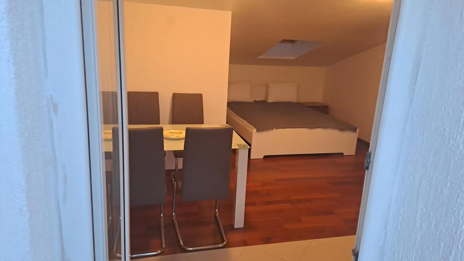 Apartment Apartman Zarok Baska